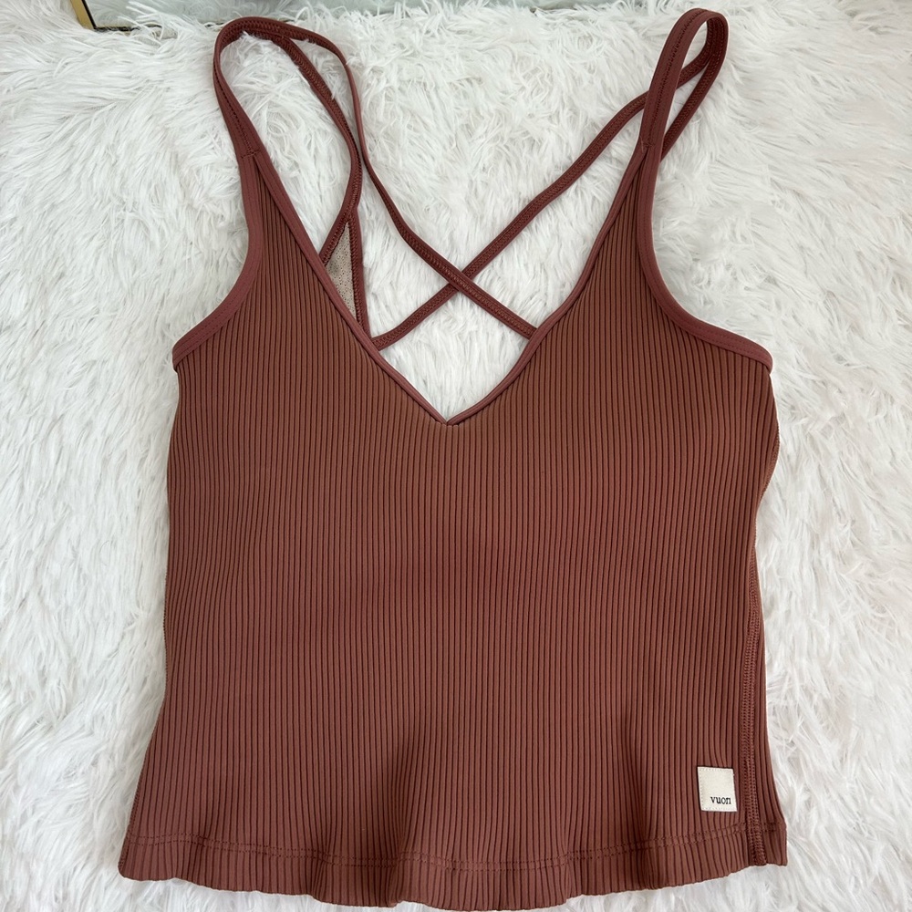 Vuori Ribbed Crop Tank | Berry Color | Ships Next Day - Picture 2 of 10